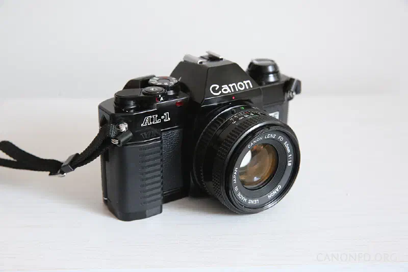 This is a Canon AL-1 film single reflex (SLR) camera.