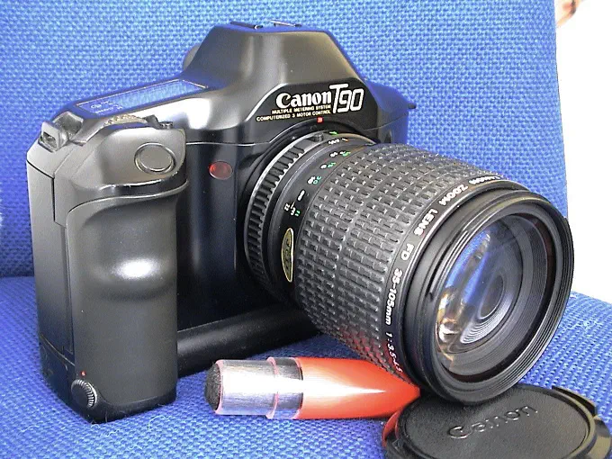 Canon T90 single-lens reflex camera
