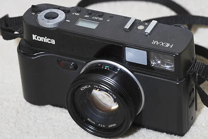 Konica Hexar, photographed on its own