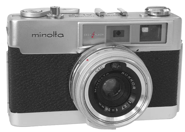 Minolta AL-F, photographed on its own