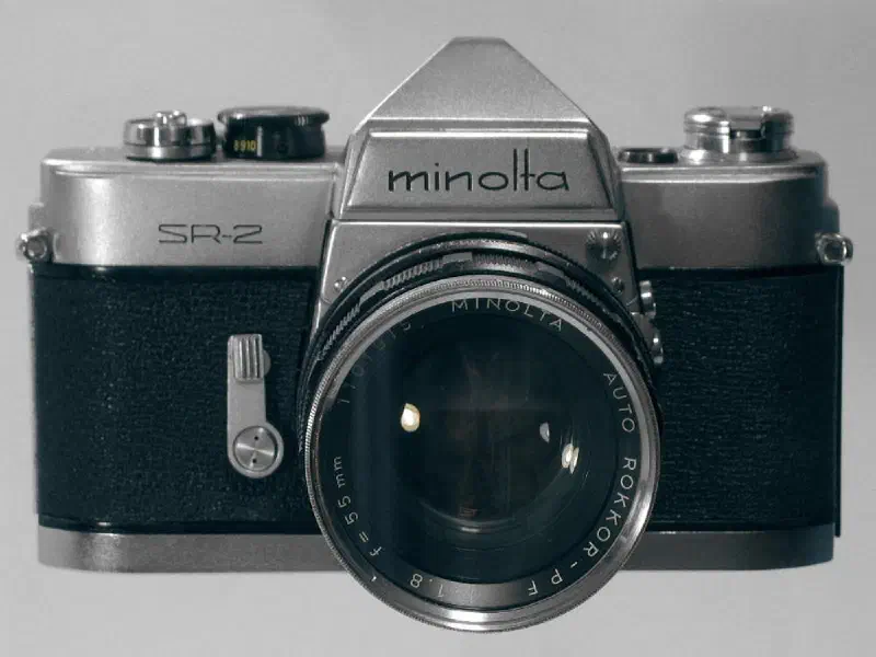 Front view of Minolta SR-2