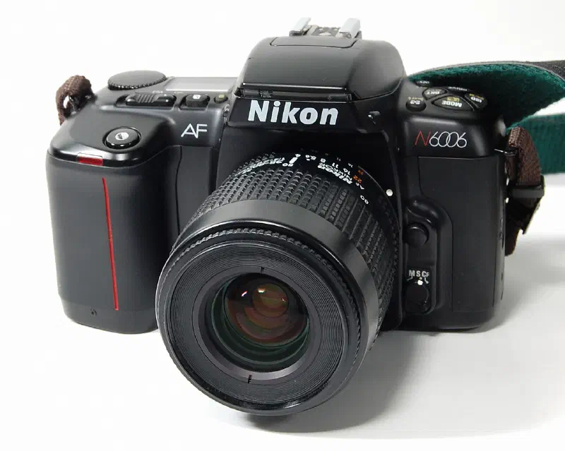 A North American release Nikon n6006 (F601)