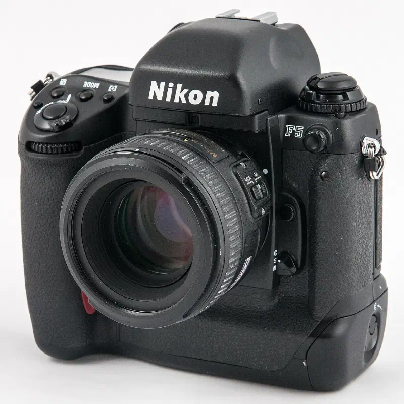 Nikon F5