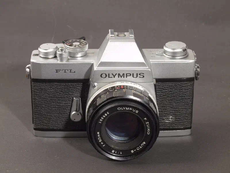 Olympus FTL, photographed on its own