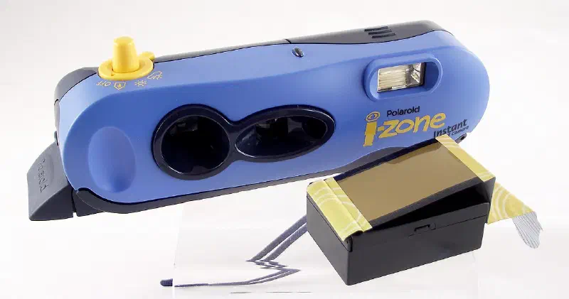 Polaroid i-Zone, photographed on its own