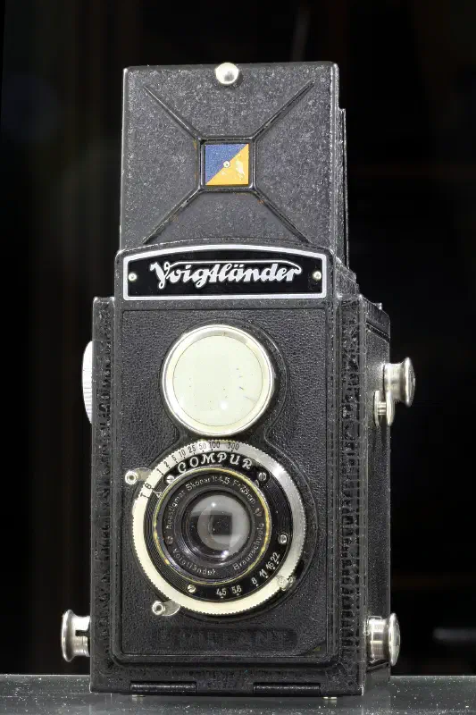 Voigtländer Brillant