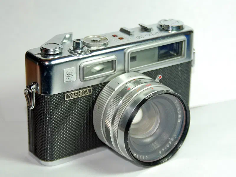 Yashica, electro, 35, rangefinder, 1964, yashinon, dx