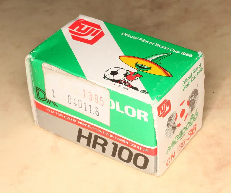 Fujifilm Fujicolor HR 100, photographed on its own