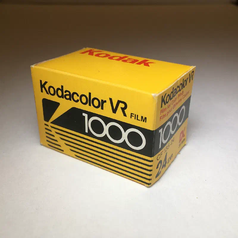 Kodak Kodacolor VR 1000, photographed on its own