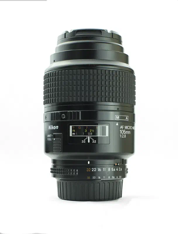 Nikon Nikkor 105mm f/2.8D AF Micro, photographed on its own, off the camera