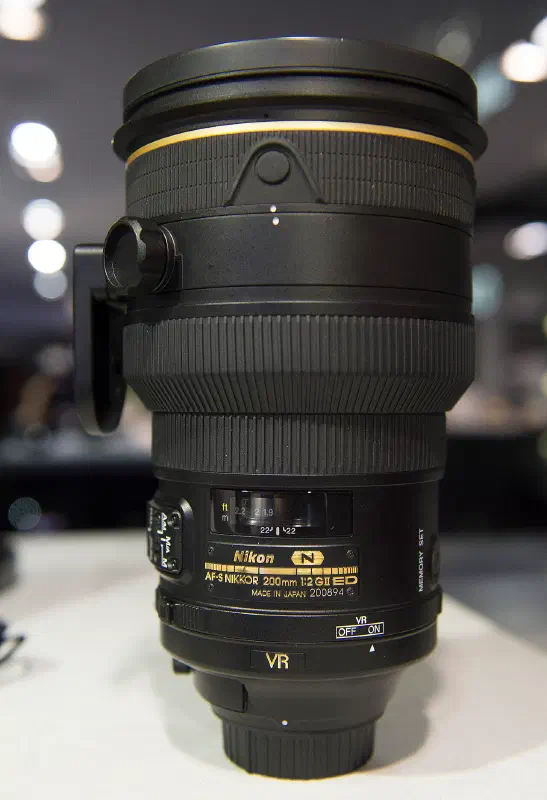 Nikon Nikkor 200mm f/2G ED VR AF-S, photographed on its own, off the camera