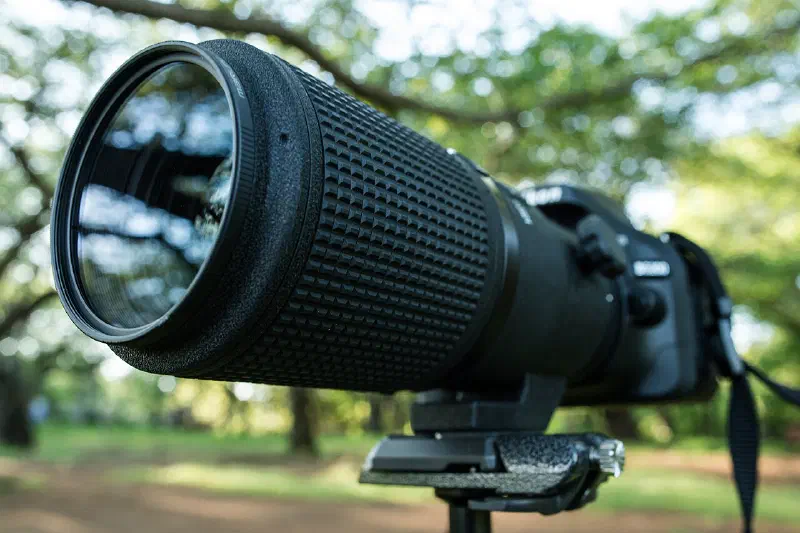 Nikon Nikkor 200mm f/4D AF ED IF Micro, photographed on its own, off the camera