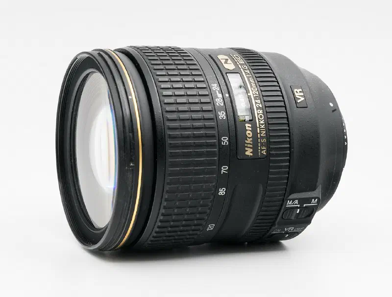 Nikon Nikkor 24–120mm f/4G AF-S ED VR, photographed on its own, off the camera
