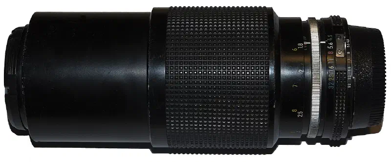 Nikon Nikkor 80-200mm f/4.5, photographed on its own, off the camera