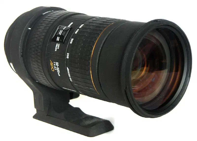 Sigma 50–500mm f/4-6.3 EX APO HSM, photographed on its own, off the camera